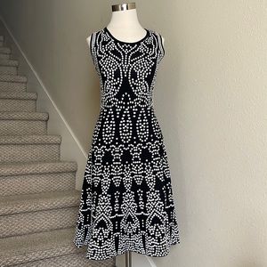 Catherine Sz S black & white stretchy knit fit & flare dress